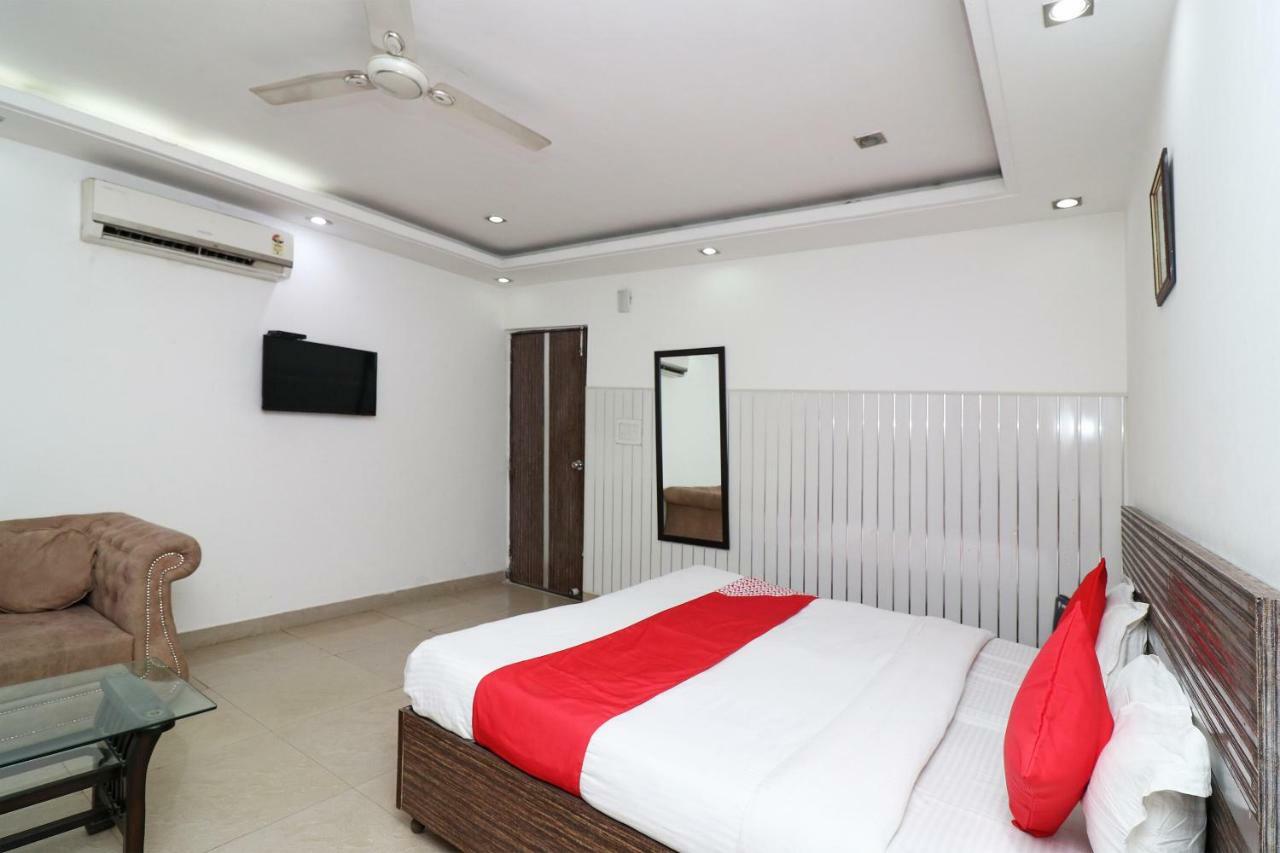 Oyo 10257 Hotel Lotus Park Gurgaon Exterior photo
